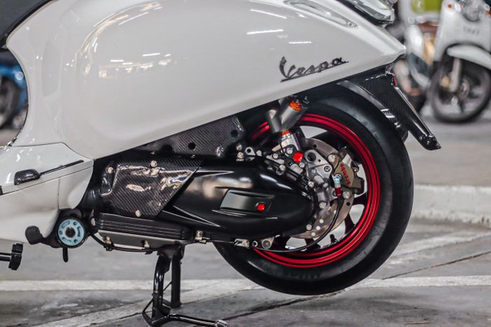 Tampilan kaki belakangnya