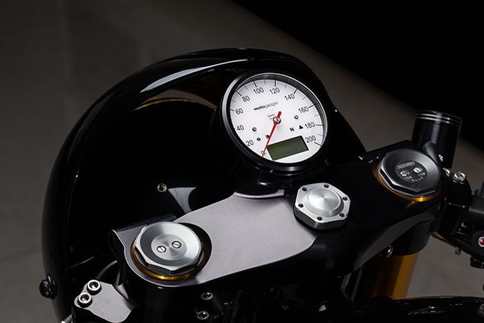 Kokpitnya lebih minimalis