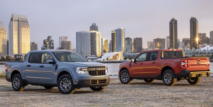 2022 Ford Maverick Hybrid XLT dan Lariat. 