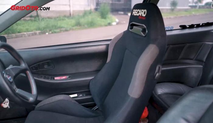 Pasang jok Recaro SR3