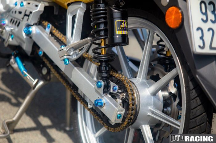 Shock belakang pakai RCB