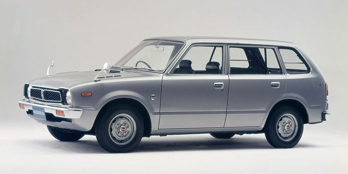 Honda Civic generasi pertama dengan body station wagon