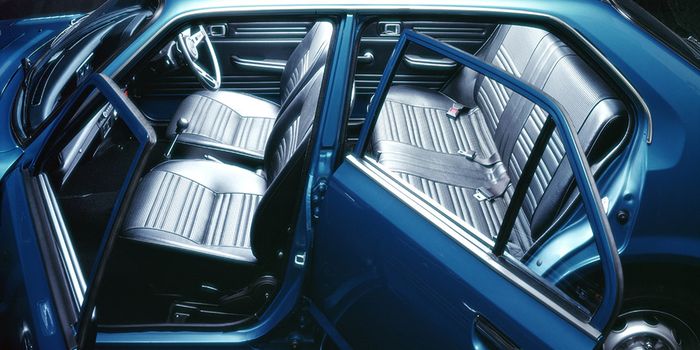 Interior Honda Civic generasi pertama