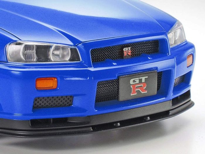 Detail fascia miniatur Nissan Skyline GT-R R34.