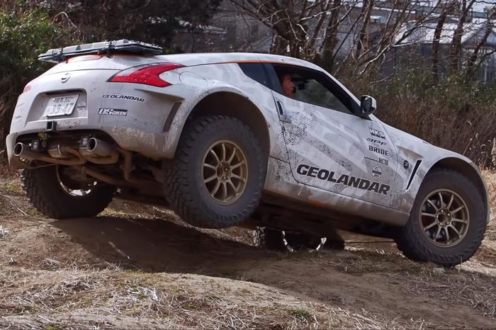 Nissan Fairlady 370Z dibikin Z Adventure