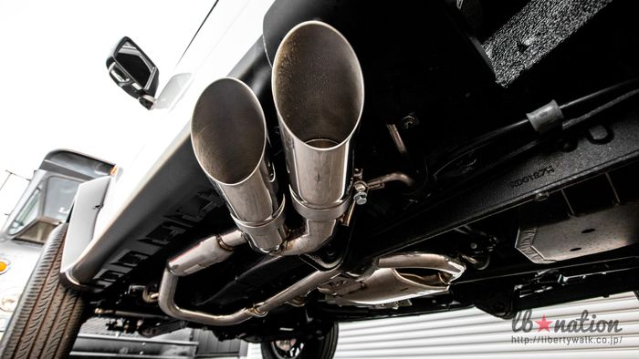 Knalpot baru Suzuki Jimny Liberty Walk
