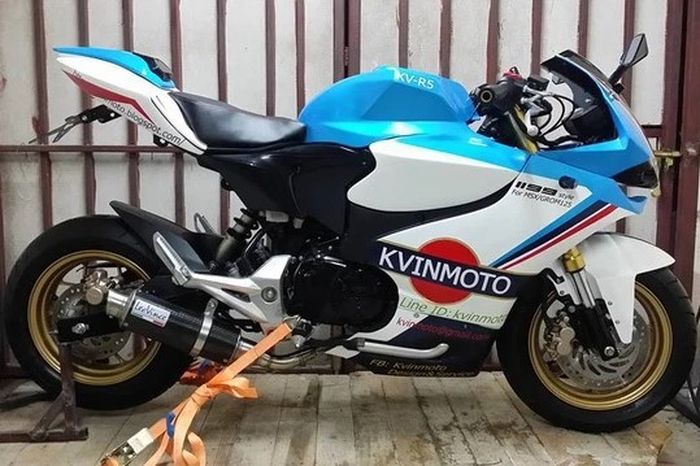 Kaki-kaki masih standar, mesin diberi exhaust system LeoVince