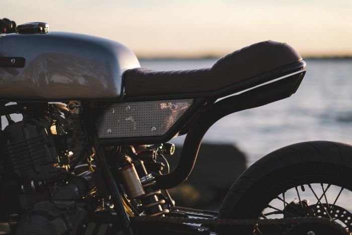 Exhaust system diganti dengan model undertail yang keren