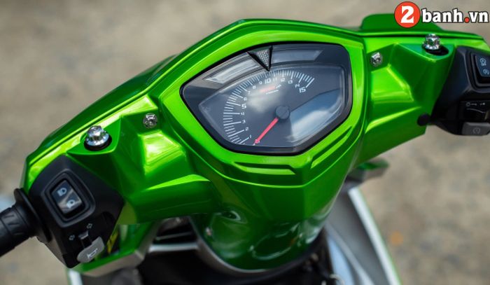 Panel speedometer diganti dengan produk Koso yang stylish dan modern