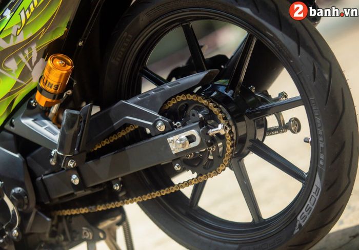 Shock belakang diganti dengan Ohlins