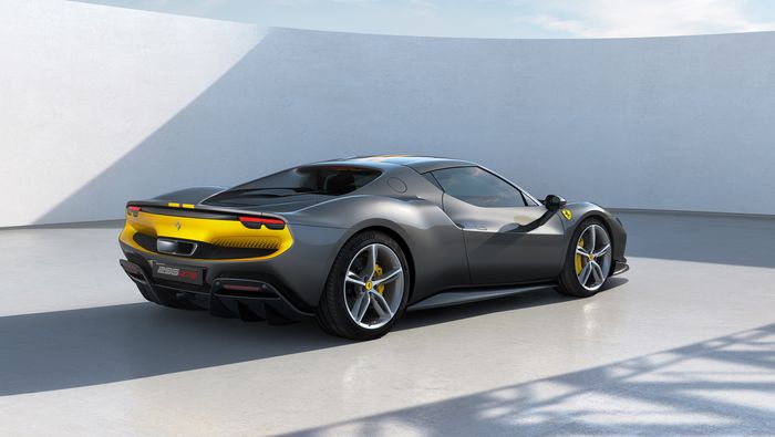 Ferrari 296 GTB dengan paket Assetto Fiorano.