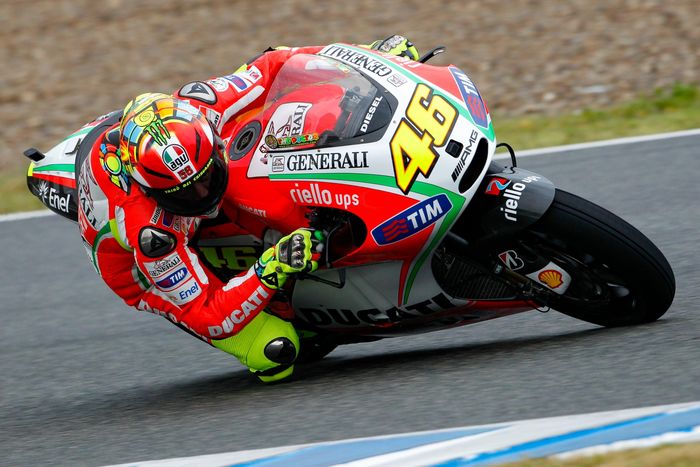 Valentino Rossi saat membela Ducati di MotoGP 2012.