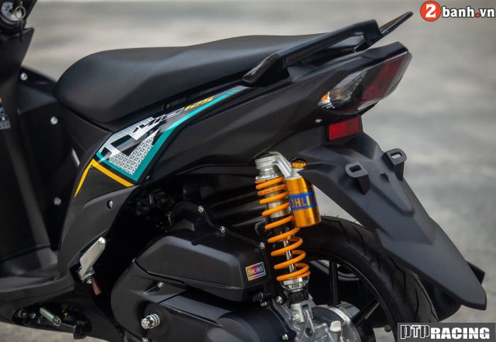 Shock belakang diganti dengan Ohlins