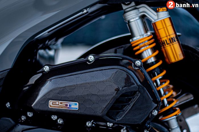 Shock belakang diganti dengan Ohlins