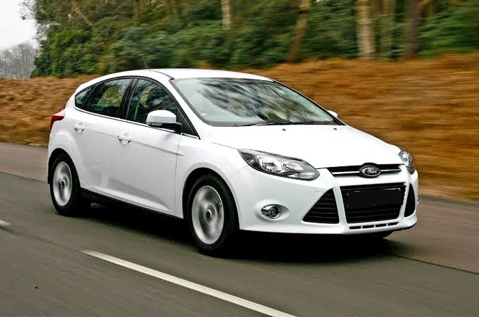 Ilustrasi Ford focus generasi ketiga