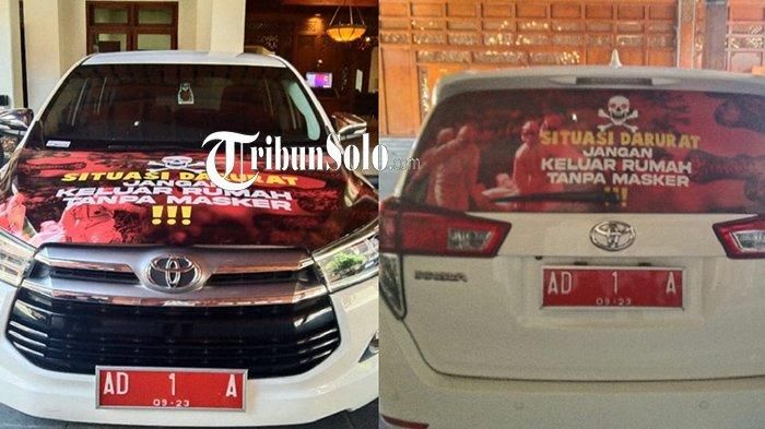 Stiker tengkorak mata merah tertempel di Toyota Kijang Innova dinas milik Wali Kota Solo, Gibran Rakabuming Raka