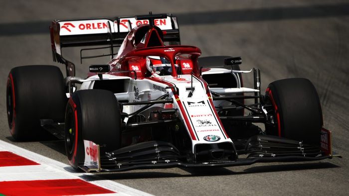 Kimi Raikkonen menjadi pembalap tertua musim F1 2021