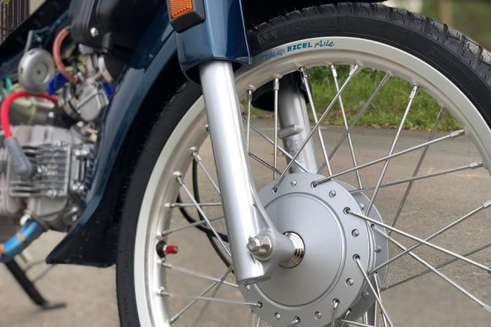 Kaki-kaki mendapat penggantian pelek