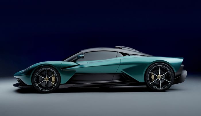 Aston Martin Valhalla