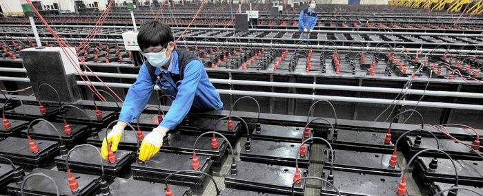 (Ilustrasi) Rekayasa teknologi pembuatan baterai untuk sepeda motor listrik dalam bentuk pouch