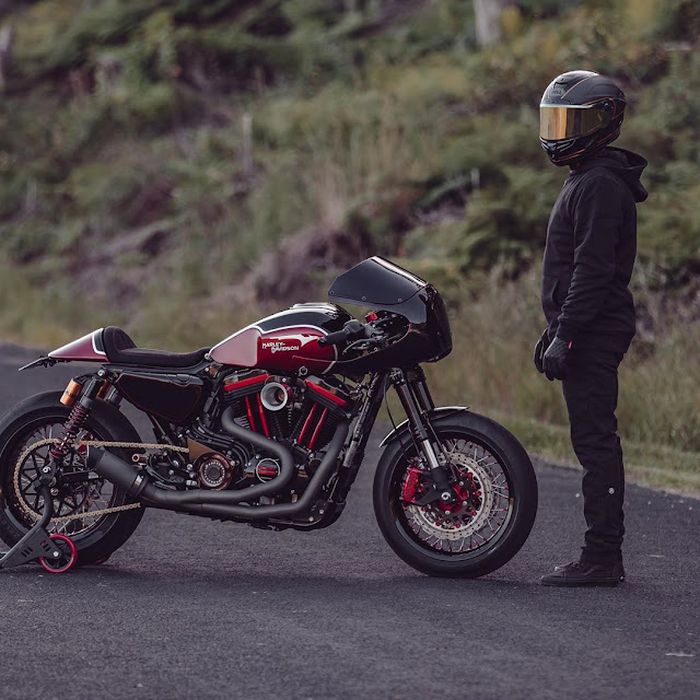 Harley-Davidson Forty-Eight cafe racer yang menawan