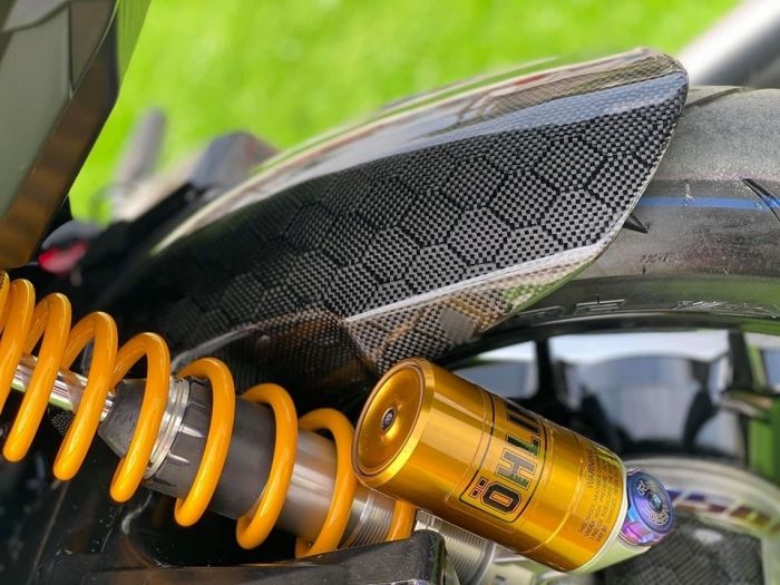 Suspensi belakang diganti dengan Ohlins