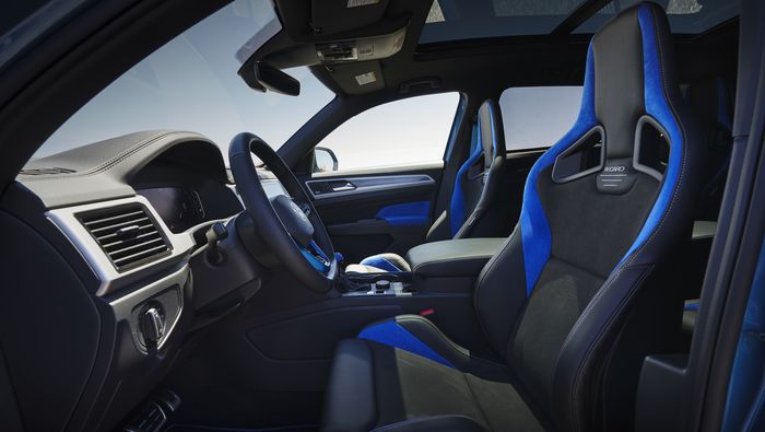 Interior Volkswagen Atlas Cross Sport GT Concept.