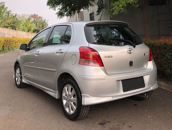 Toyota Yaris S Limited 2009 odometer 38 ribu km