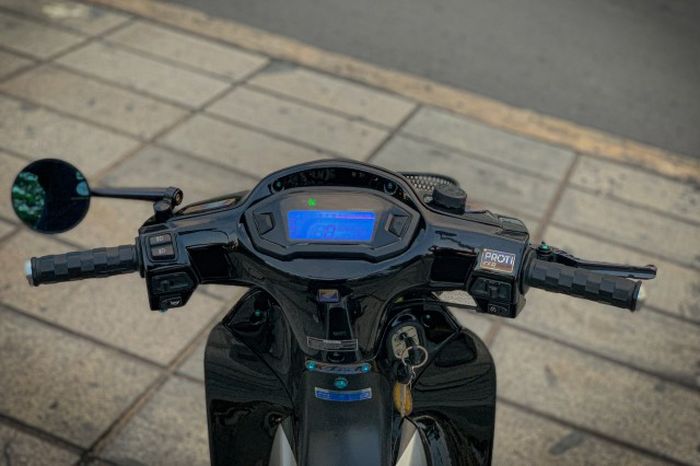 Speedometernya diganti dengan milik Honda MSX 125