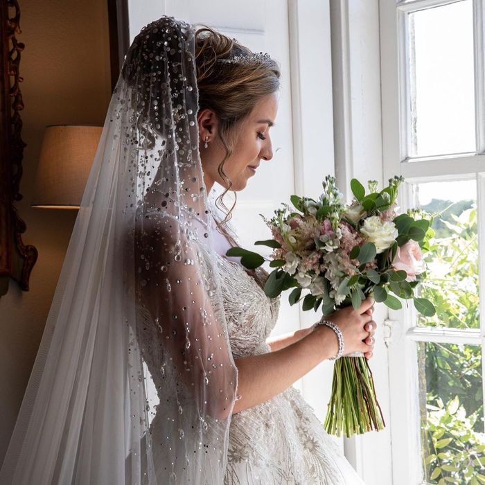 Andreia Pimenta, Istri Miguel Oliveira nampak cantik dengan gaun pengantin