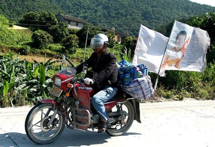 Guo riding sejauh 500.000 km melintasi 20 provinsi mencari anaknya 