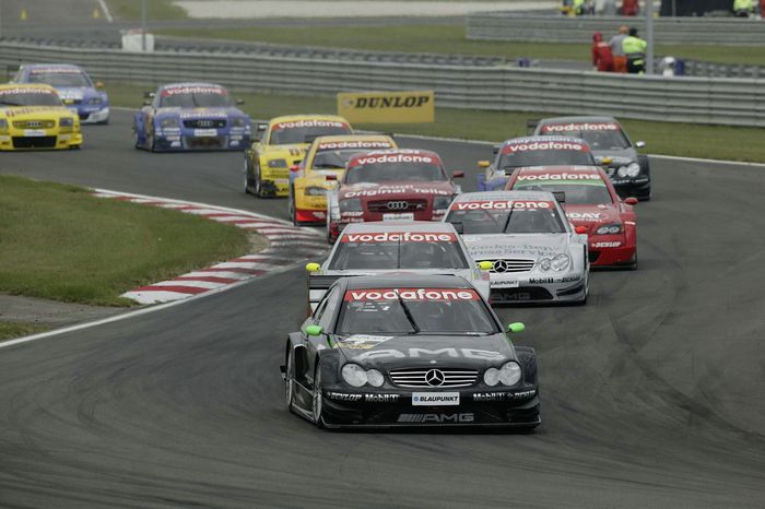 Gro&szlig;er Preis der DTM, Adria International Raceway, 11.05.2003. AMG-Mercedes CLK Vodafone, 2. Lauf. 