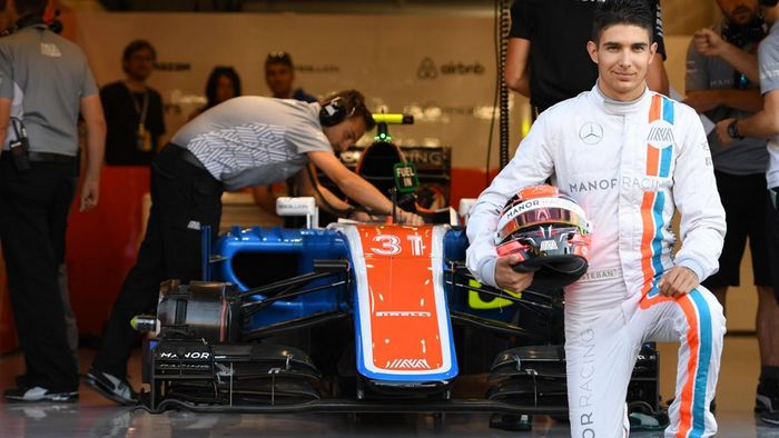 Esteban Ocon saat berseragam Manor Racing pada tahun 2016 usai diumumkan untuk mengganti Rio Haryanto