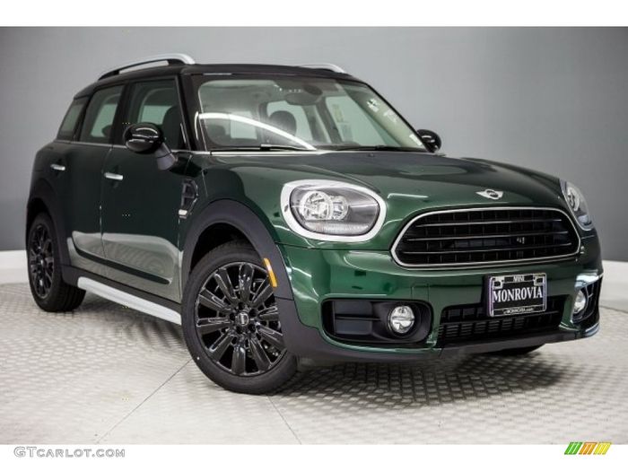 Ilustrasi MINI Countryman Cooper standard