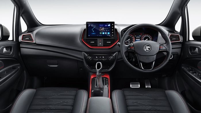 Interior Proton Iriz Active.