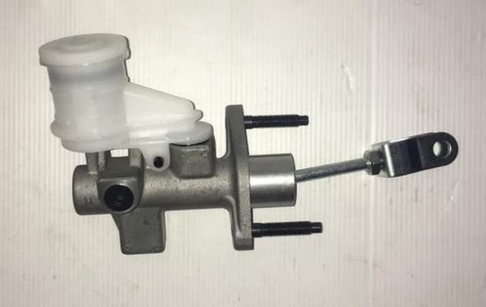 Ilustrasi master kopling mobil keluaran Aisin