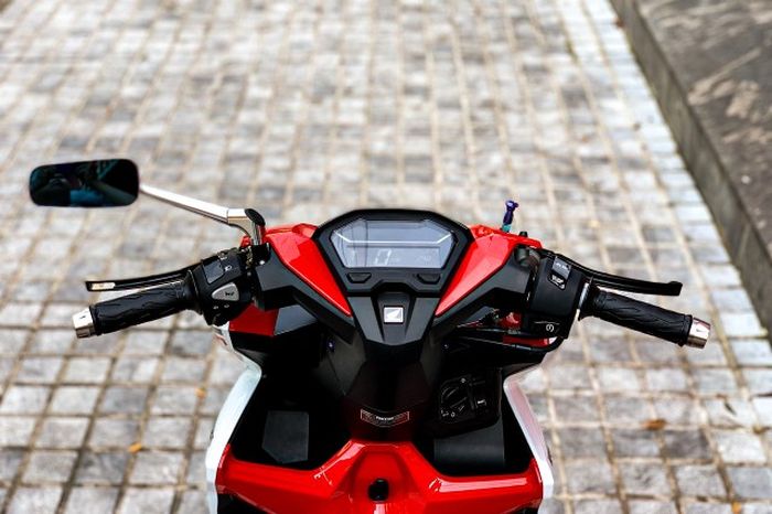 Tampilan area kokpitnya masih cukup standar