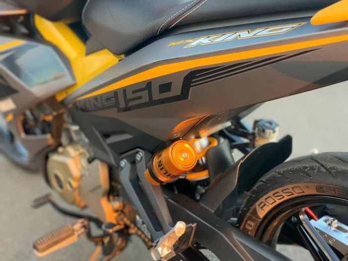 Shock belakang pakai Ohlins