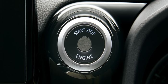Sistem start stop Toyota Land Cruiser 300 dengan fingerprint.