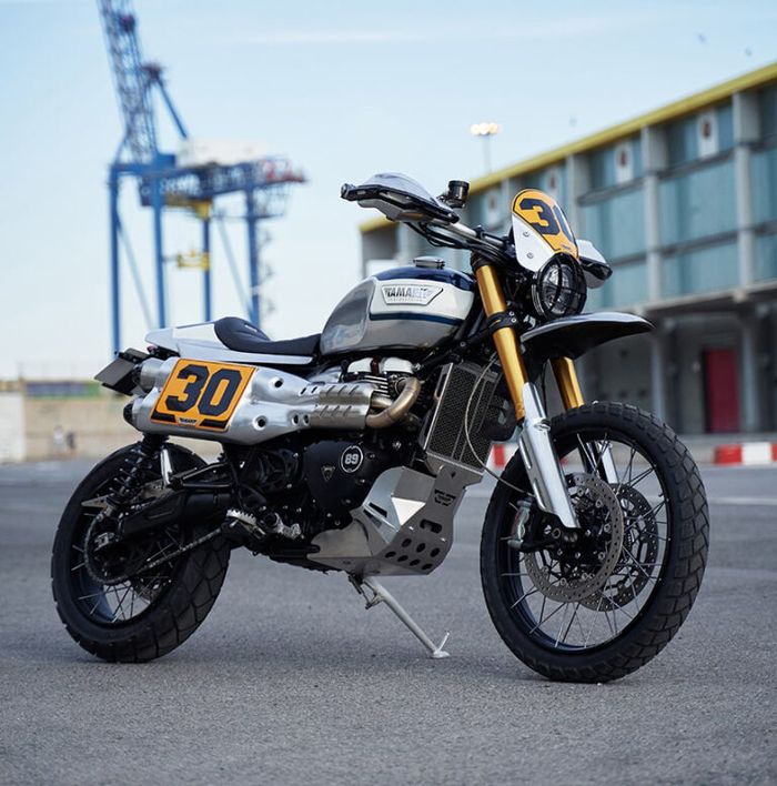 Triumph Scrambler 1200 XE dirt tracker yang mempesona