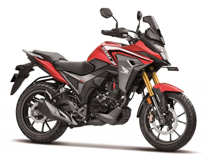 Honda CB200X berwarna Sports Red