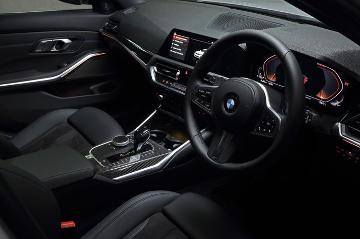 Interior BMW 320i Touring M Sport 2021