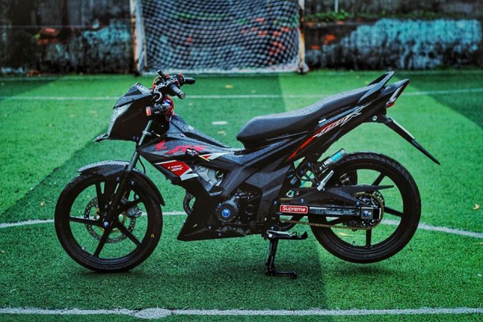 Modifikasi Honda Sonic 150R yang mempesona