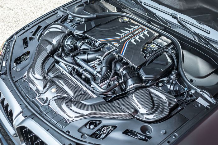 Mesin diupgrade dengan tambahan powerbox MHtronic plus air intake karbon