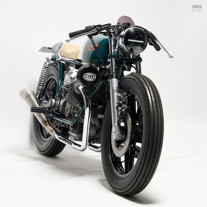 Moto Guzzi V50 cafe racer yang tampil menawan