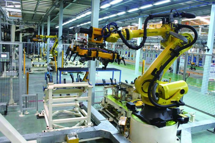 Ilustrasi pembuatan mobil DFSK di pabrik Cikande, Serang Banten