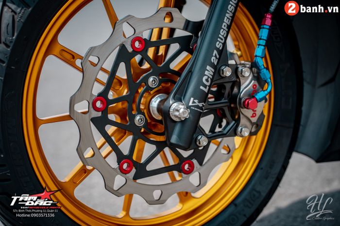 Kaki depannya mendapat full upgrade