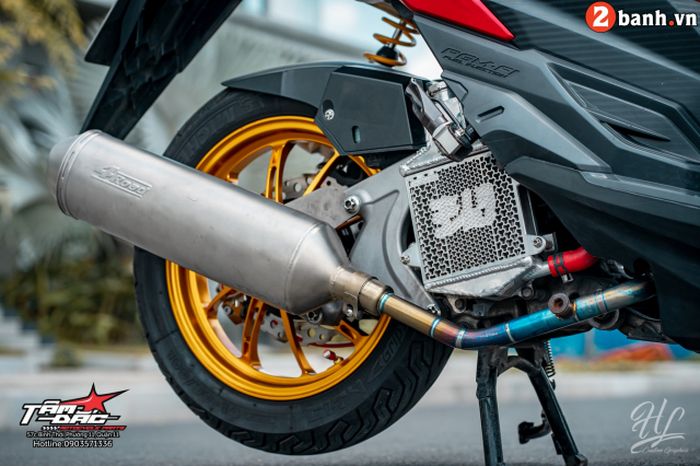 Exhaust system memakai LeoVince 4Road