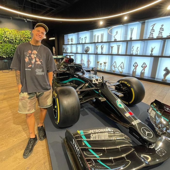 Fabio Quartararo saat berkunjung ke markas tim Mercedes