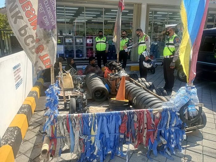 Satlantas Polres Boyolali amankan Vespa modifikasi extreme.